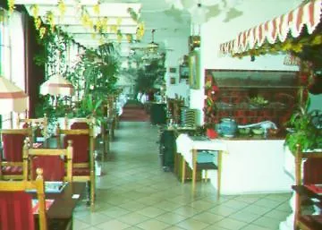 Continental Hotel 3*