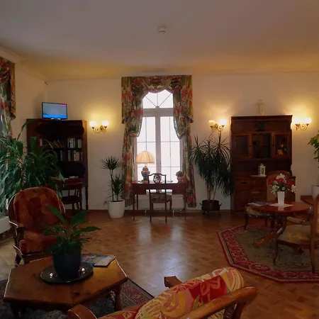 Continental Hotel 3*